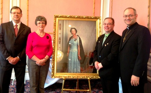 Mount Olive Provides Grace Prayer at Queen�s 2013 Birthday Luncheon